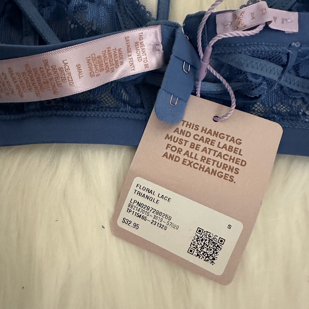 🆕SAVAGE X FENTY Blue Lace Bralette - Size: S - Picture 4 of 5